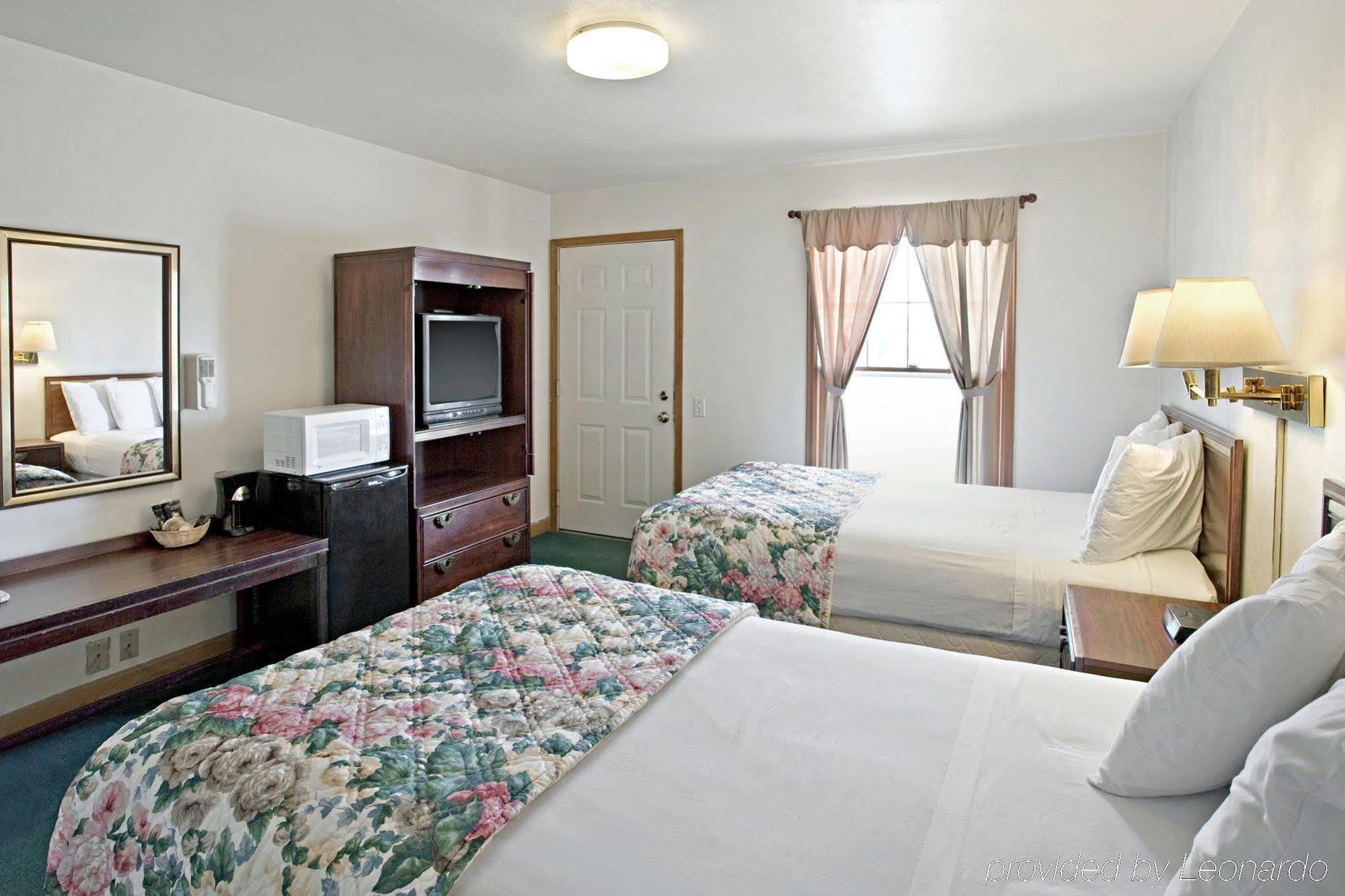 Valued Stay Mayflower Madison Room photo